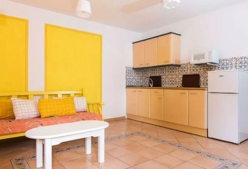 سوییت جونیور, Apartamentos Maxorata Beach