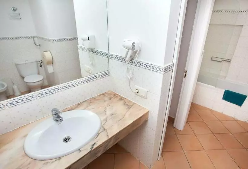 سوییت جونیور, Apartamentos Maxorata Beach