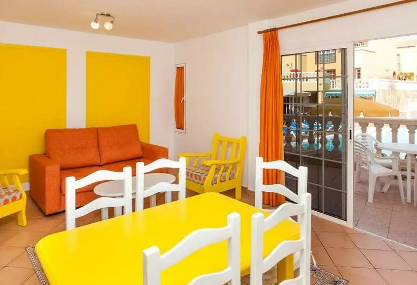 سوییت خانوادگی, Apartamentos Maxorata Beach
