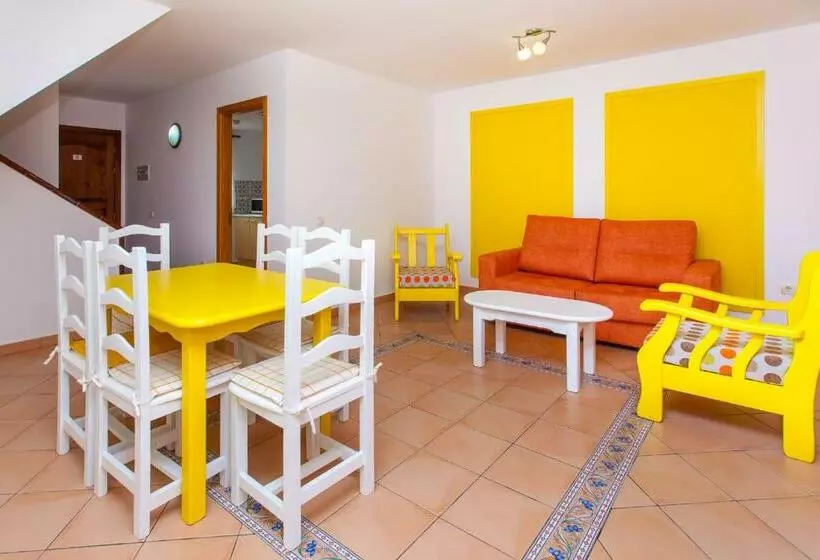 سوییت خانوادگی, Apartamentos Maxorata Beach
