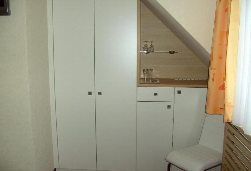 חדר סטנדרט, Frühstückspension Leopold Janu