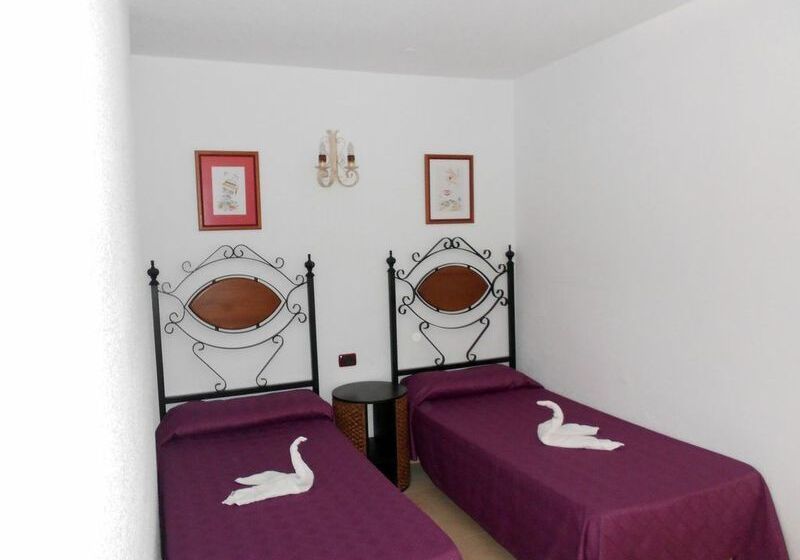 スタンダードスタジオ, Bungalows Rebecca Park