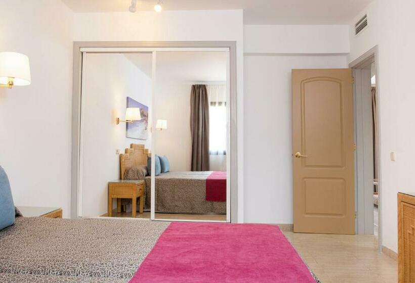 标准平房, HL Club Playa Blanca