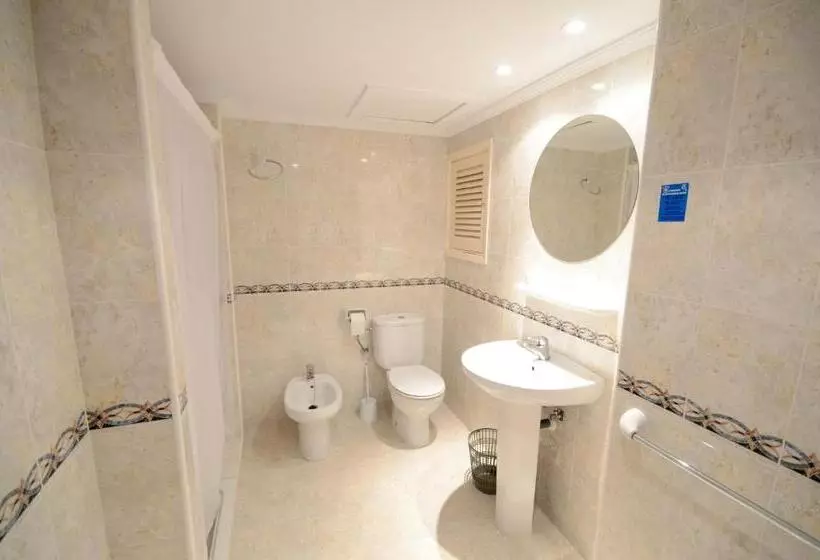 اتاق استاندارد, Hostal Mayol