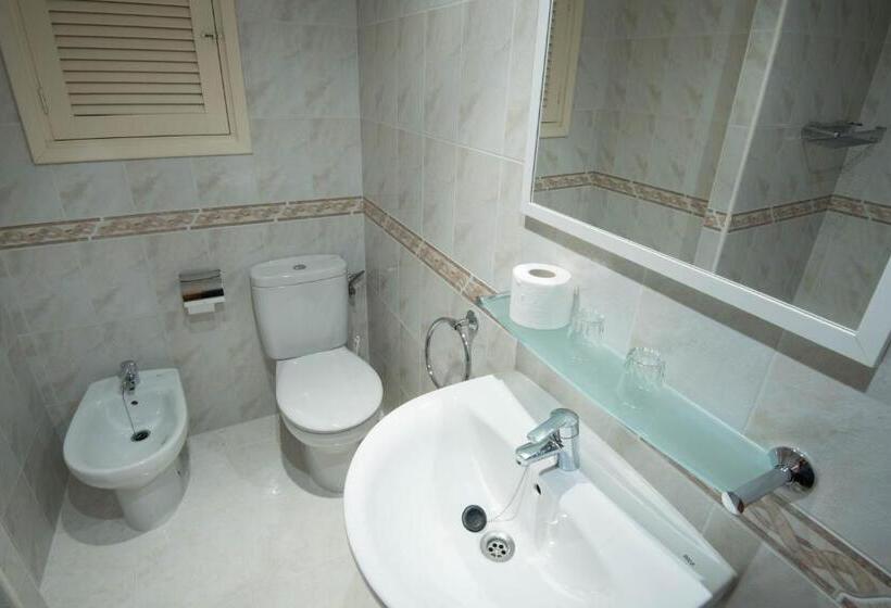 חדר סטנדרט, Hostal Mayol