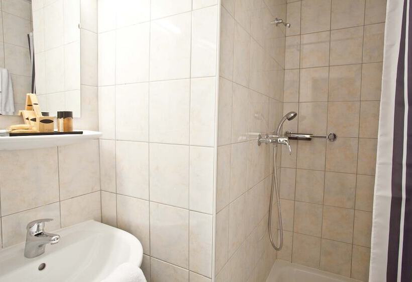 اتاق استاندارد, Admiral