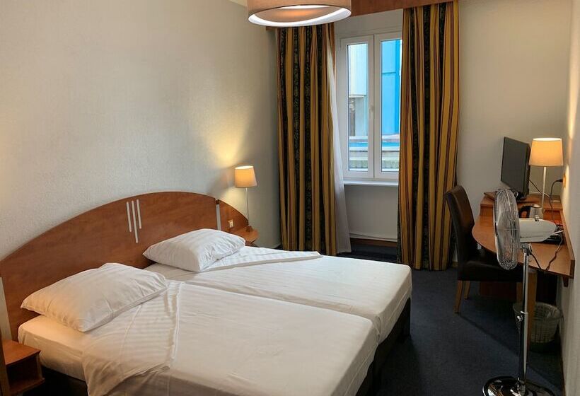 اتاق استاندارد, Admiral