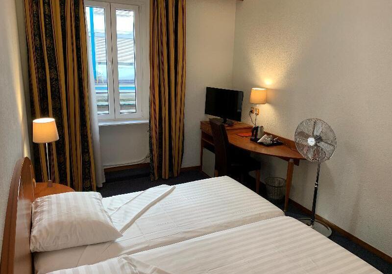 اتاق استاندارد, Admiral