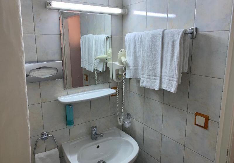 اتاق استاندارد, Admiral