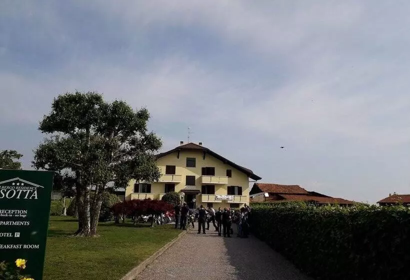 Standard Kolmen Hengen Huone, Albergo Residence Isotta