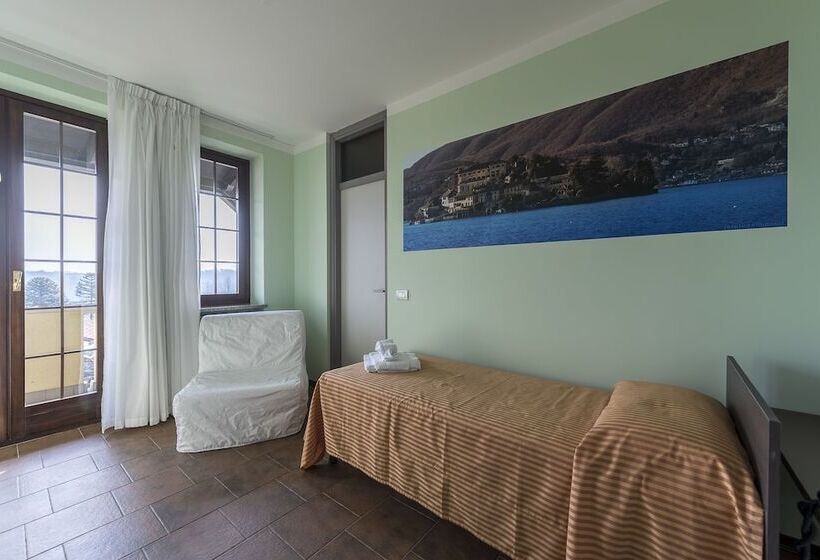 חדר סטנדרט לשלושה, Albergo Residence Isotta