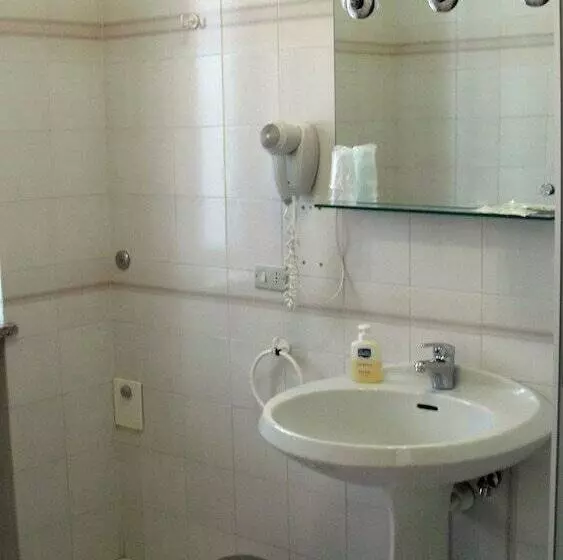 Standard Yhden Hengen Huone, Albergo Residence Isotta