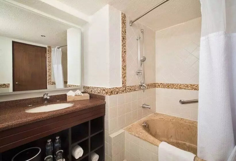 اتاق لوکس با چشم‌انداز دریا, El Cid La Ceiba Beach