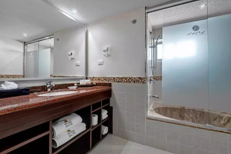 اتاق لوکس با چشم‌انداز دریا, El Cid La Ceiba Beach
