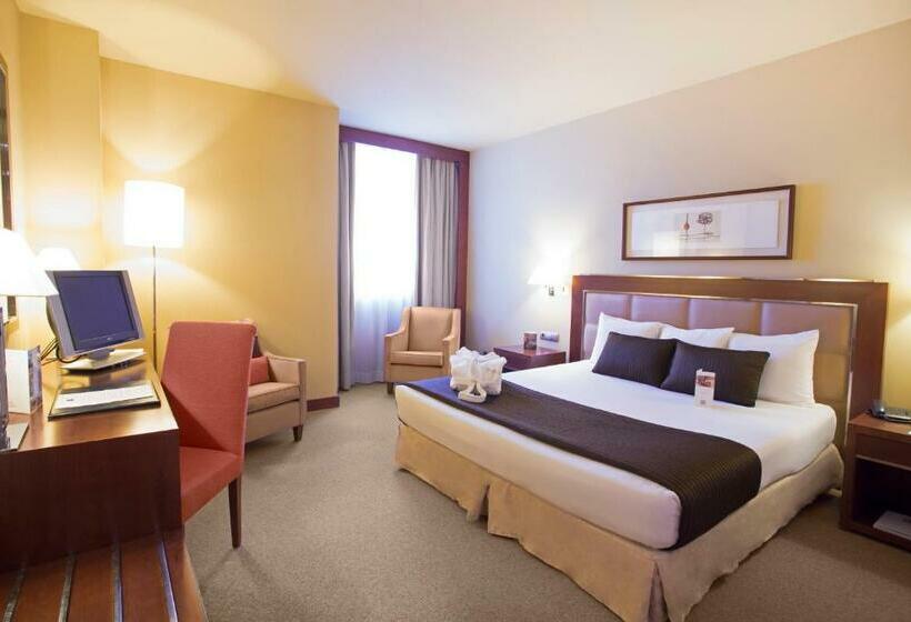 اتاق رمانتیک, Nuevo Madrid