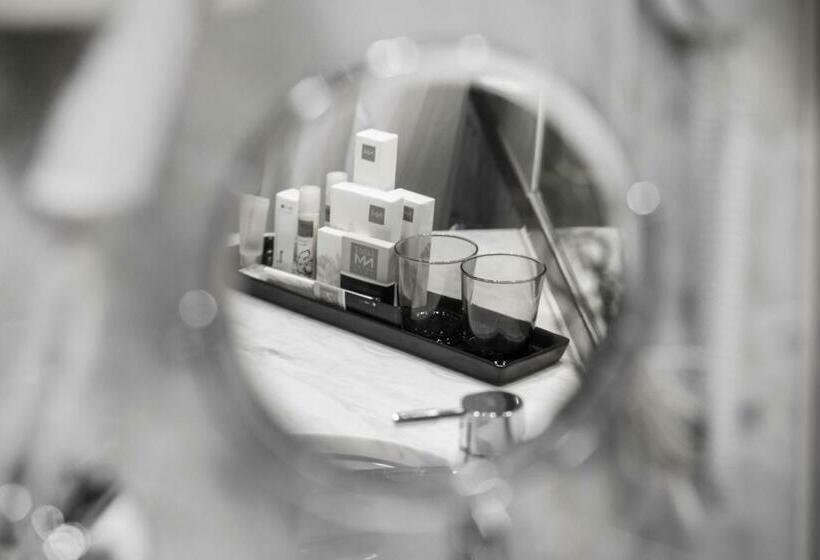 اتاق رمانتیک, Nuevo Madrid