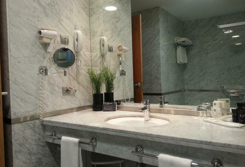 اتاق رمانتیک, Nuevo Madrid