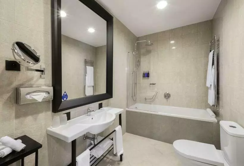 Perhehuone, Radisson Blu Hotel Prague