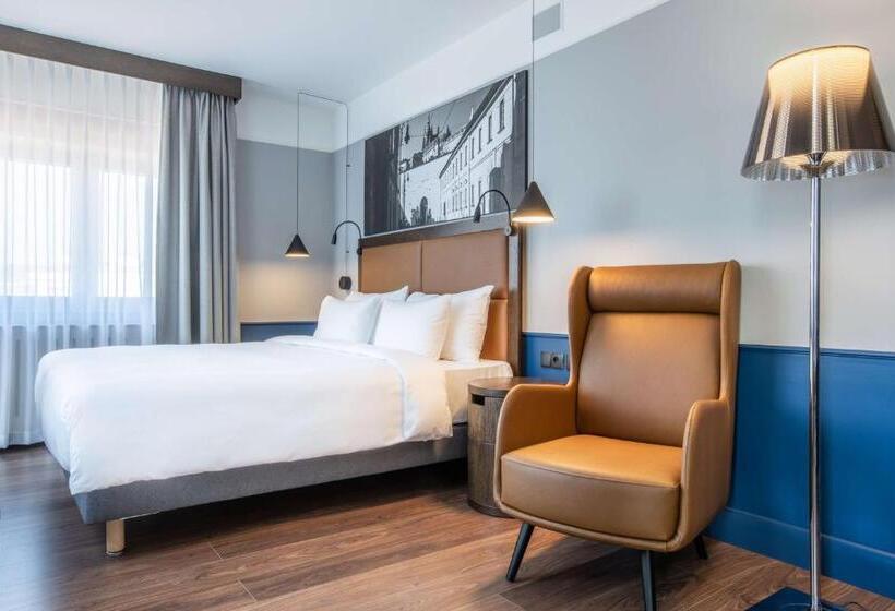 Quarto Superior com Sacada, Radisson Blu Hotel Prague