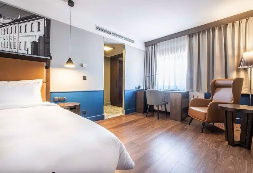 Perhehuone, Radisson Blu Hotel Prague