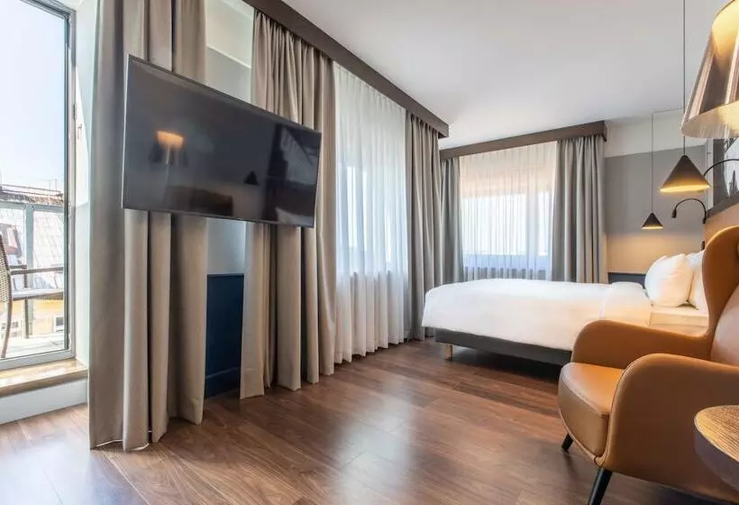 Superior-huone Parveke, Radisson Blu Hotel Prague