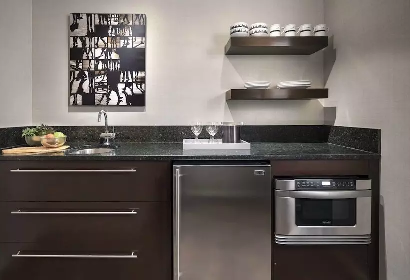 Deluxe-studio, The Shelburne Sonesta New York