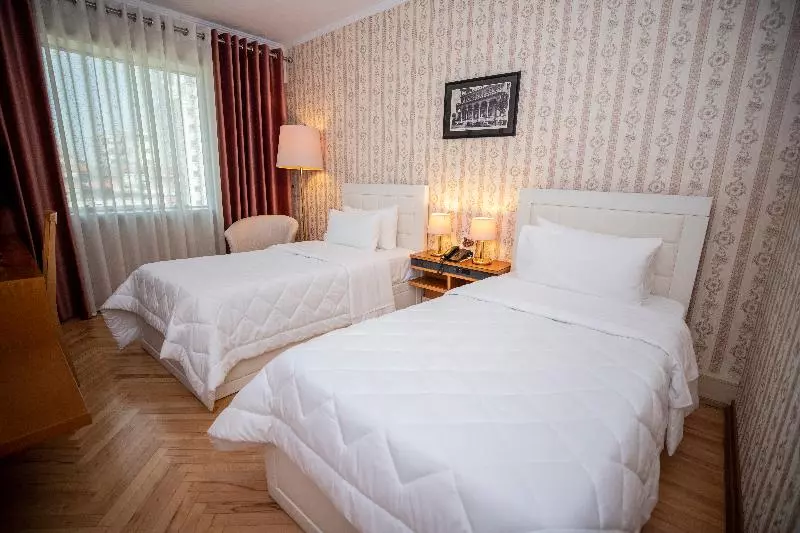 スタンダードシングルルーム, Tirana International Hotel & Conference Center