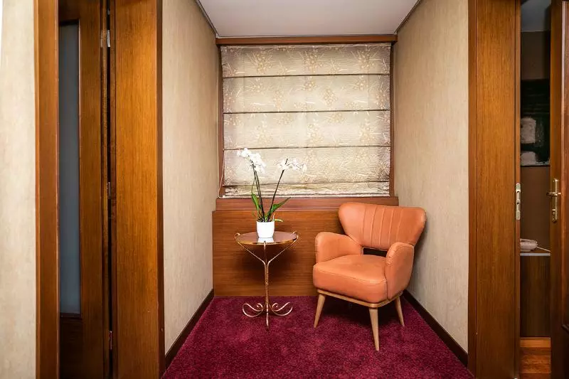 デラックススイート, Tirana International Hotel & Conference Center