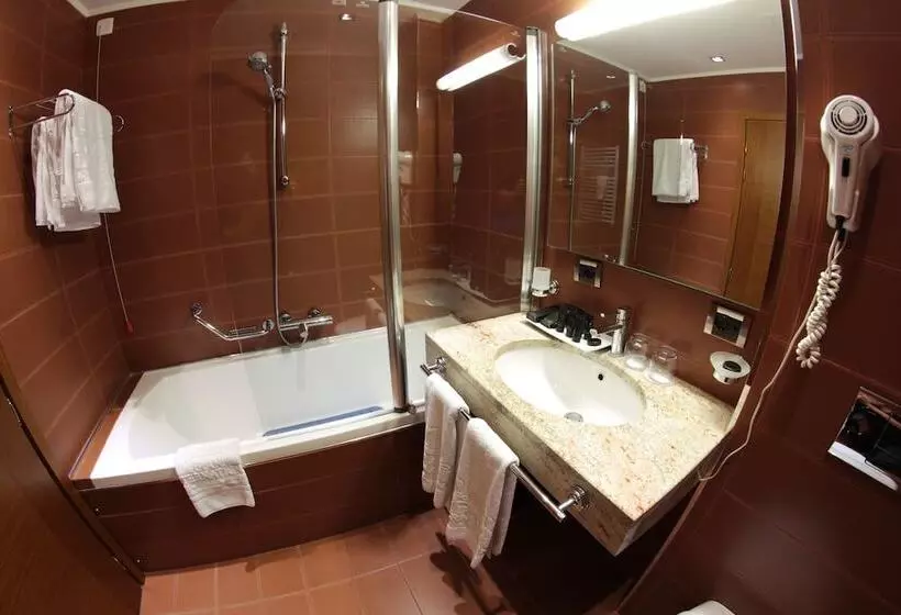 エクゼクティブスイート, Tirana International Hotel & Conference Center