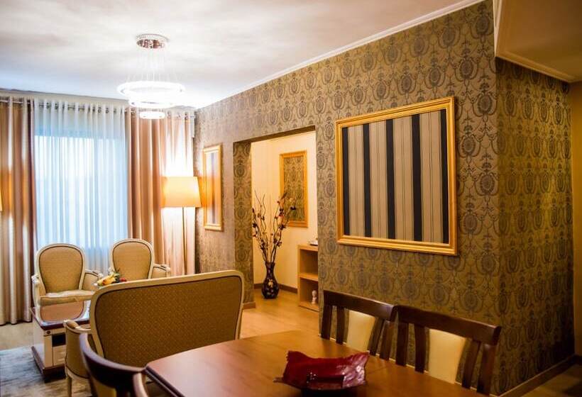 סוויטה אקזקיוטיב, Tirana International Hotel & Conference Center