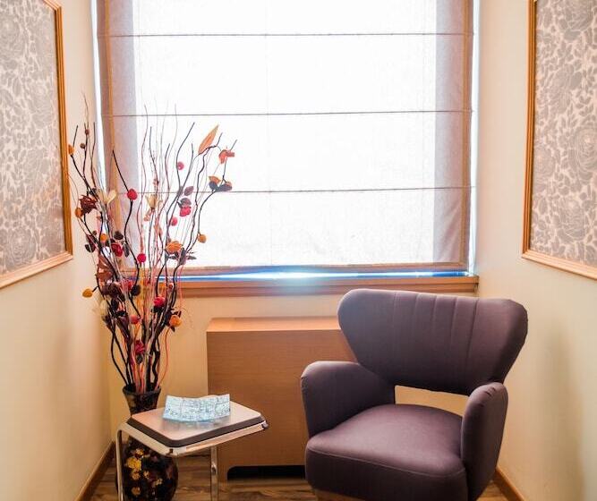 סוויטה דלוקס, Tirana International Hotel & Conference Center