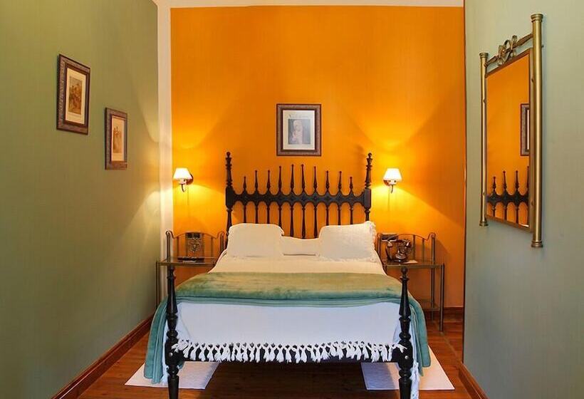 غرفة قياسية, Villa De Luarca