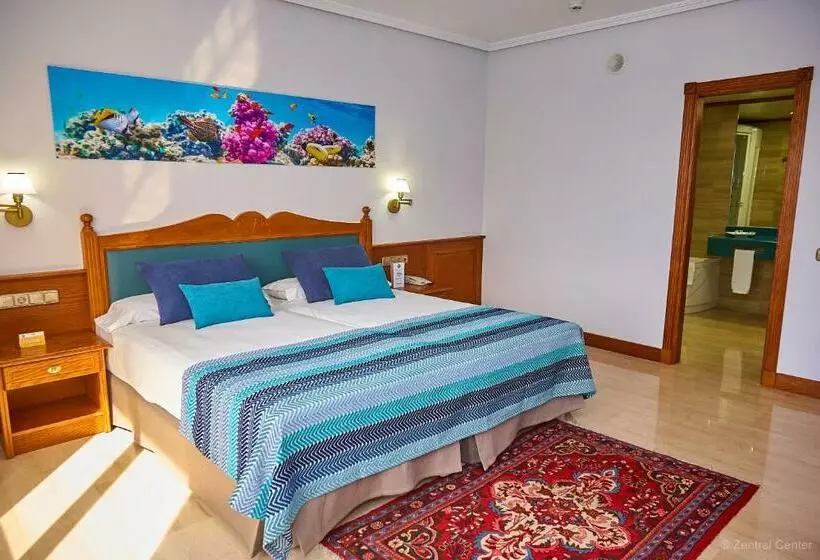 سوییت لوکس, Zentral Center  Adults Only