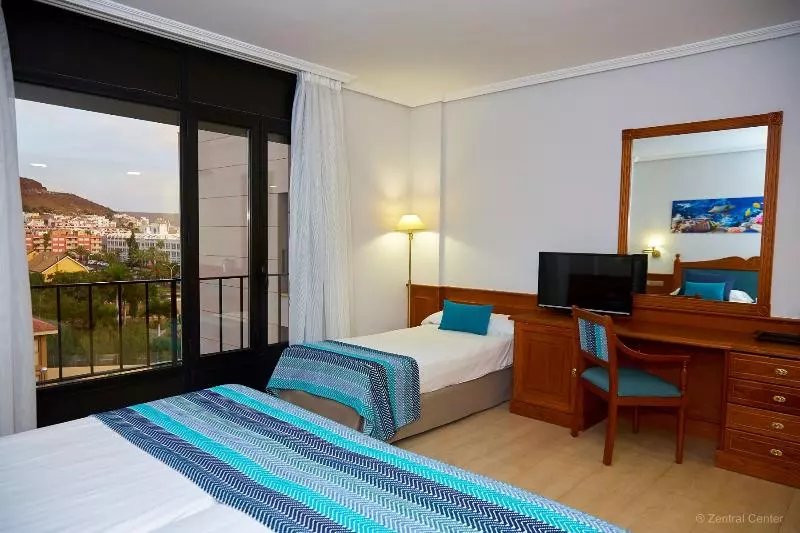اتاق استاندارد سه نفره, Zentral Center  Adults Only