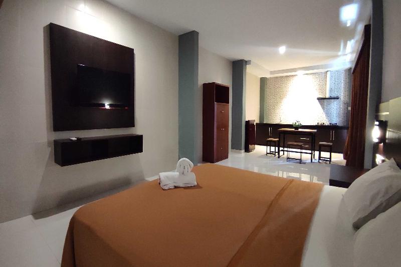 标准间, Zentral Center Adults Only