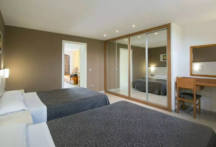 اتاق خانوادگی, Medplaya Aparthotel Sant Eloi