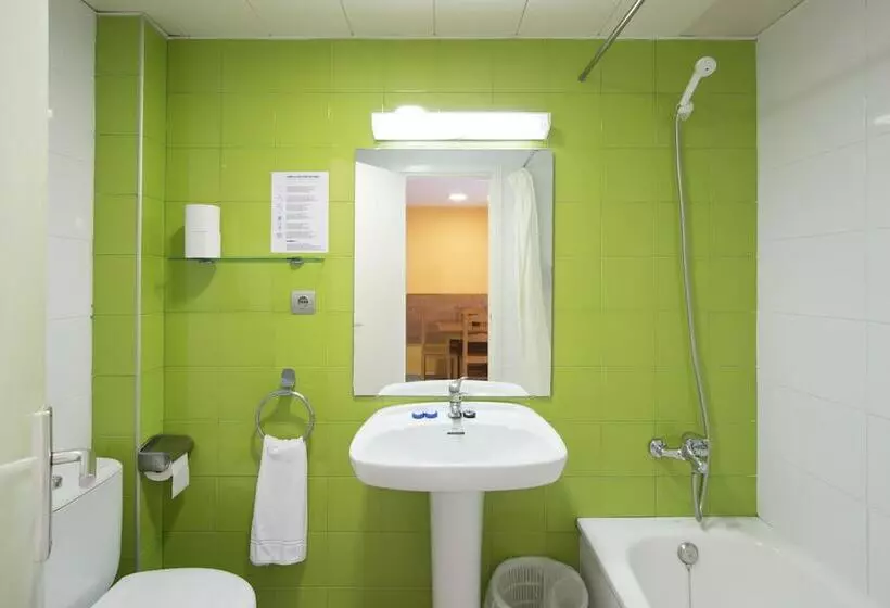 اتاق خانوادگی, Medplaya Aparthotel Sant Eloi