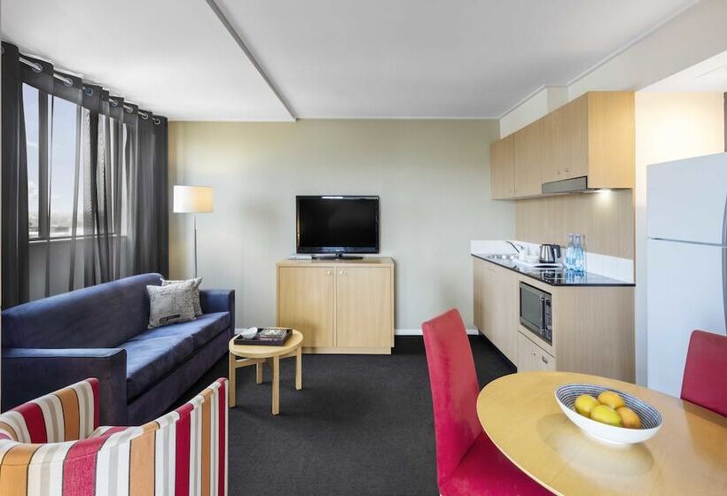 דירת שני חדרים, Nesuto Parramatta