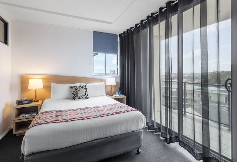 דירת שני חדרים, Nesuto Parramatta