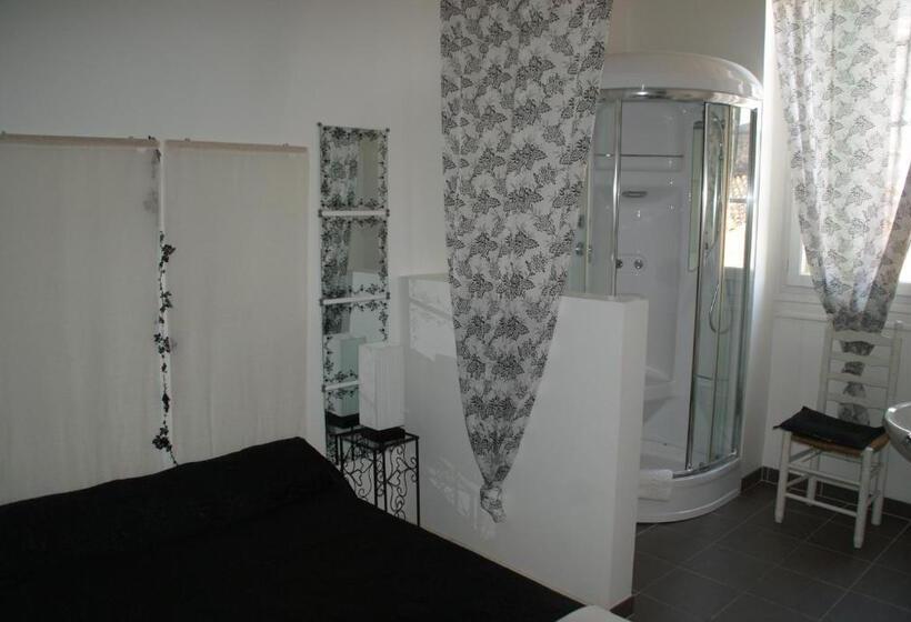 标准单人间, De Got