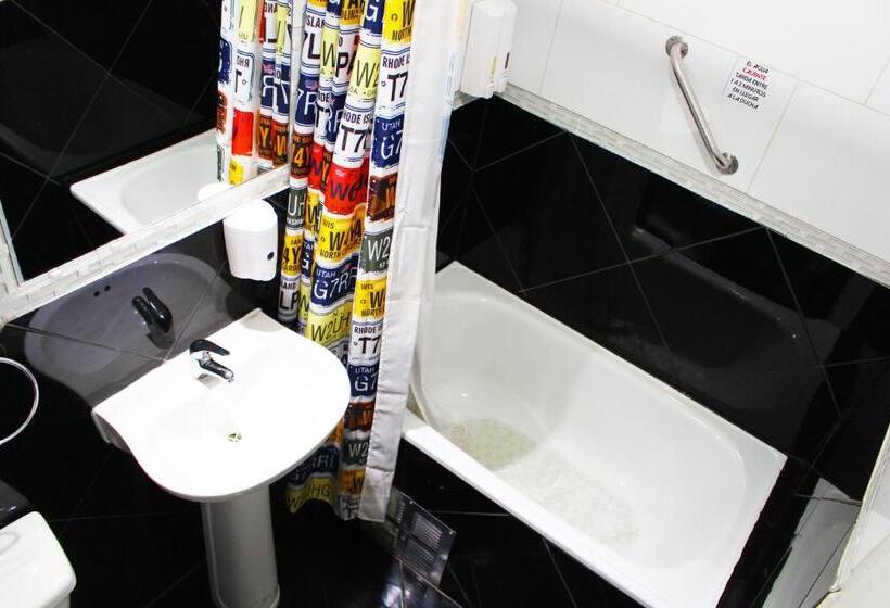 패밀리 룸, Residencial Victoria Said