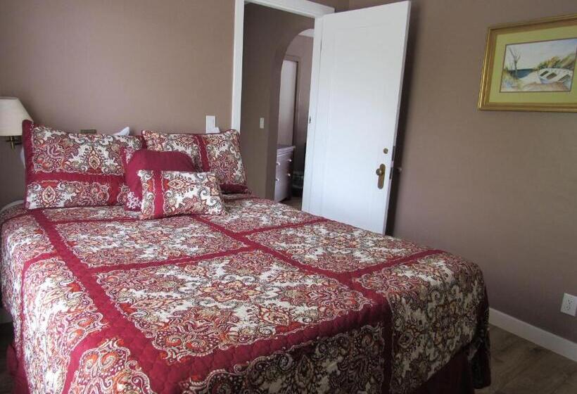 Номер Стандарт, Captain Cook Inn