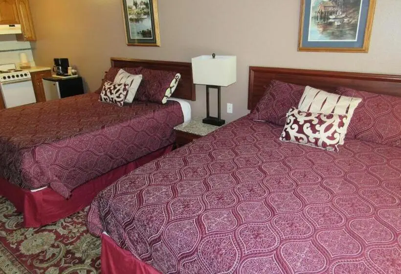Deluxe-studio, Captain Cook Inn