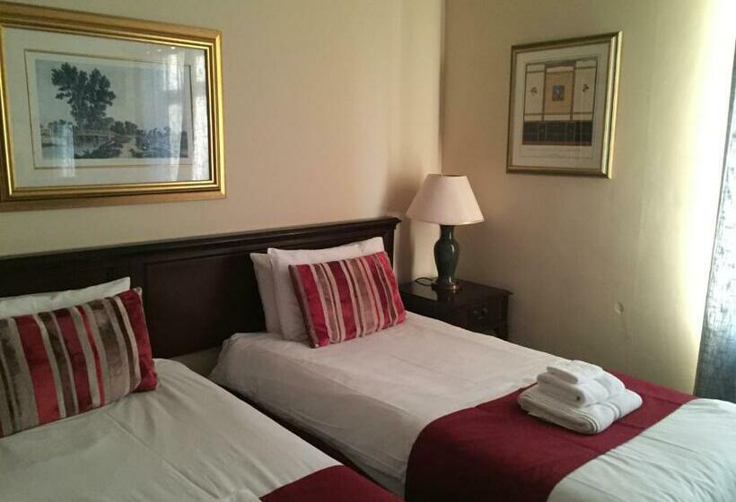 اتاق سوپریور, Marine Bar Pub With Rooms