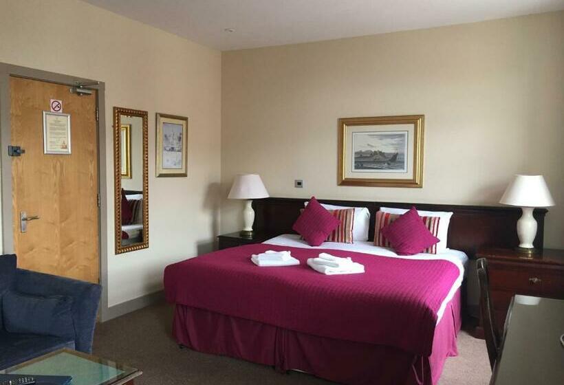 デラックスルーム, Marine Bar Pub With Rooms