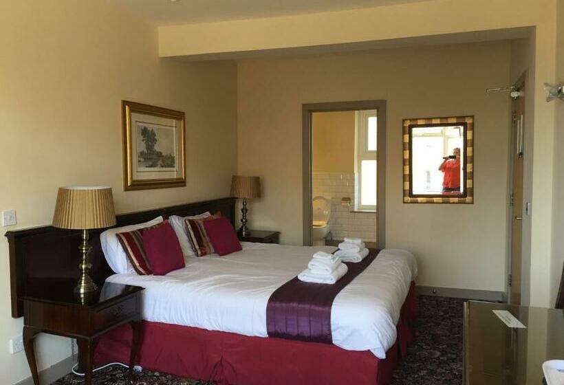 デラックスルーム, Marine Bar Pub With Rooms