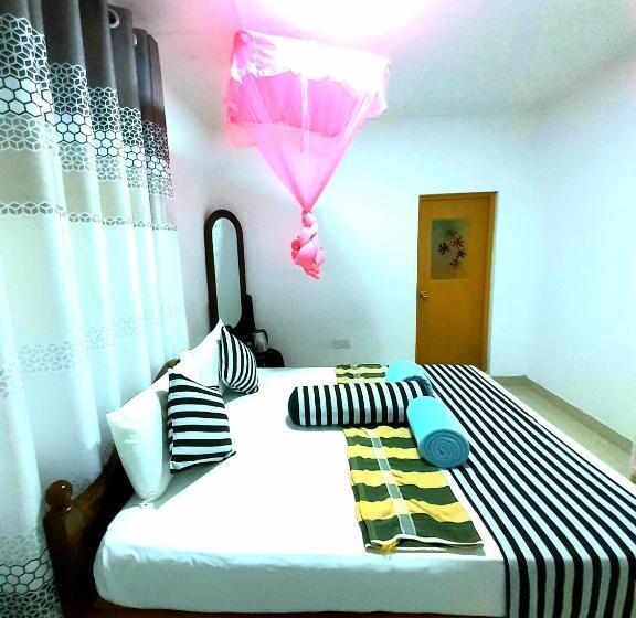 スタンダードルーム, Green Lantern