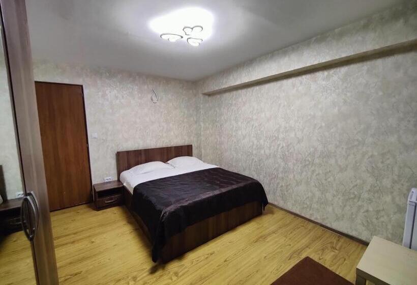 シティビュースイート, Casa Adina