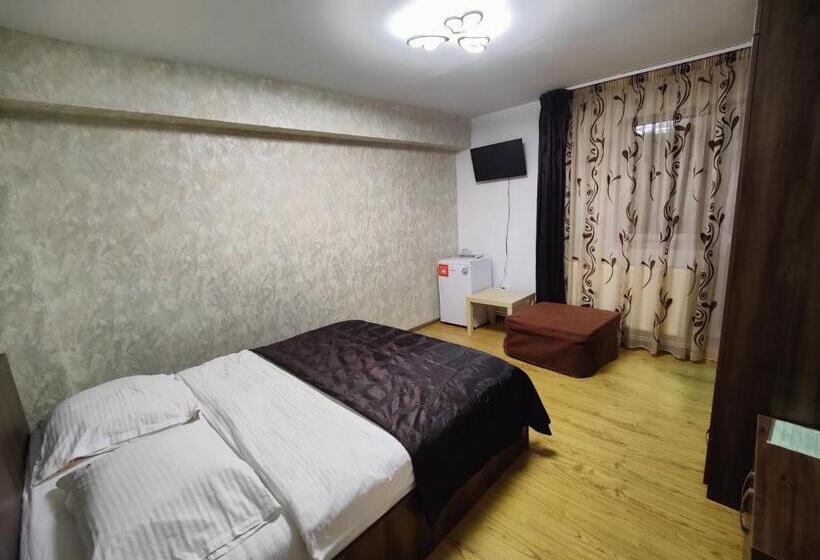 シティビュースイート, Casa Adina