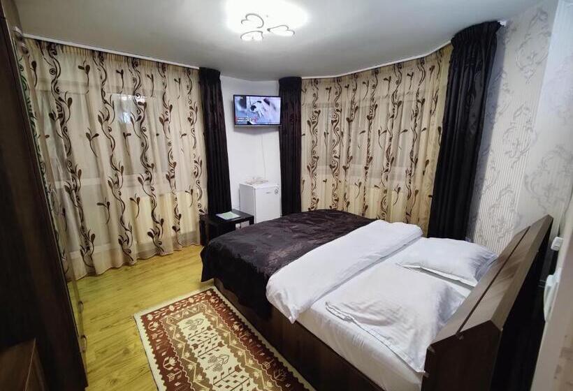 シティビュースイート, Casa Adina